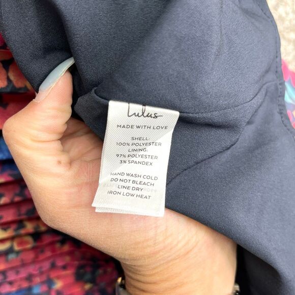 Lulus Dress Womens XS Sincerely Gorgeous Red Floral Pleated Fit & Flare Midi NWT - Picture 7 of 8